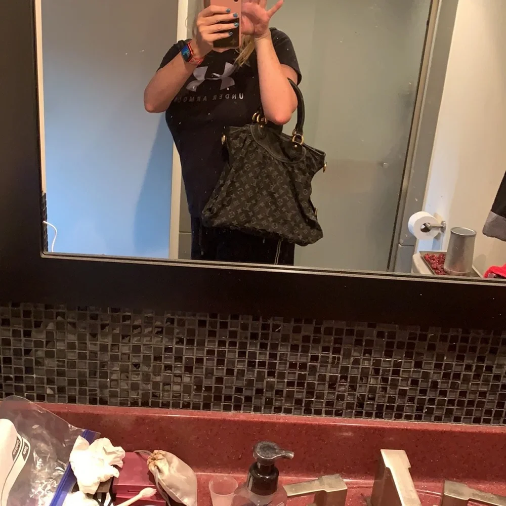 Louis Vuitton Neo Cabby - Picture 17 of 17